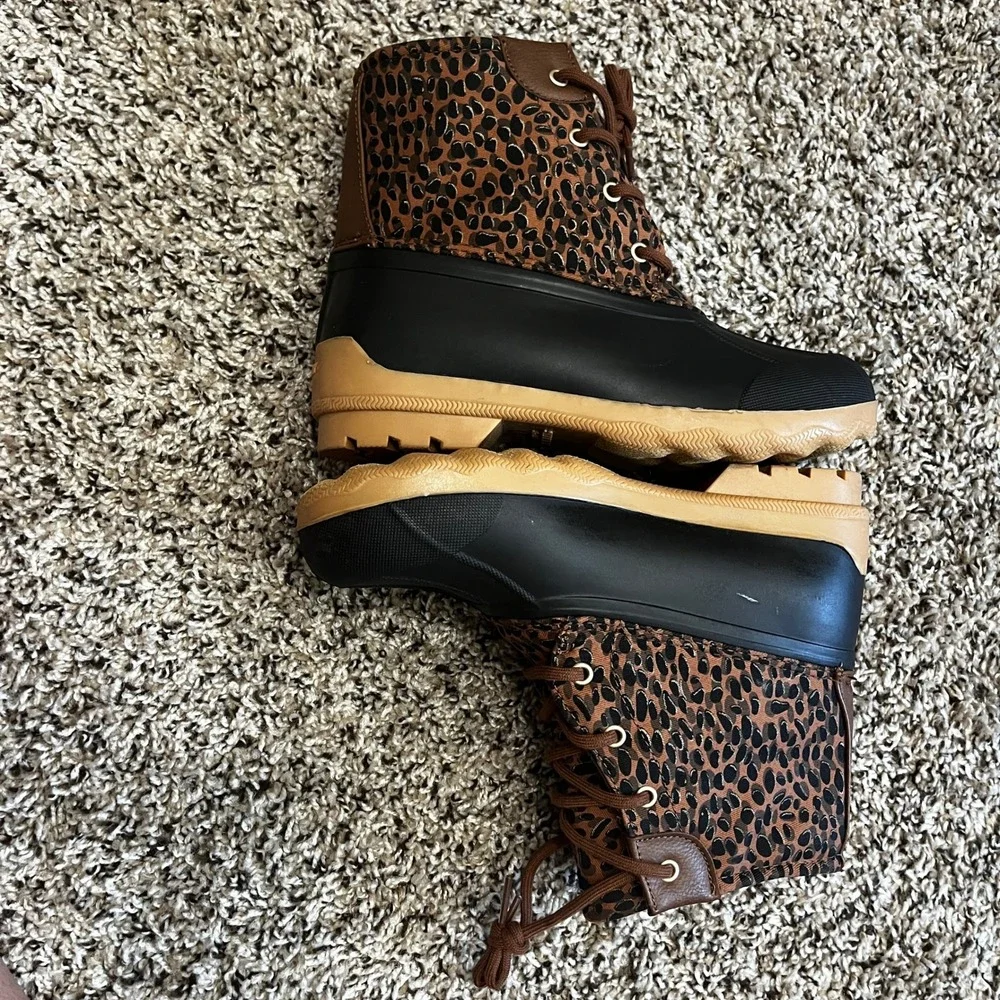 Girls Sperry Boots Animal Waterproof Size 4